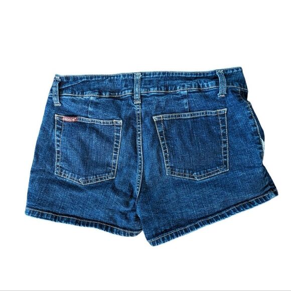 Vintage Jordache jean denim shorts - Picture 2 of 4